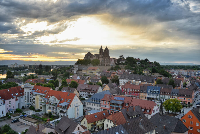 Blick auf den Breisacher Münsterberg_Copyright Breisach-Touristik_Foto I. Andrejic